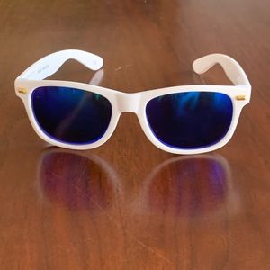 Knock Around Fort Knocks - white frames blue lense